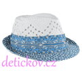 Mayoral bílý dívčí klobouček s etno vzorem modrým