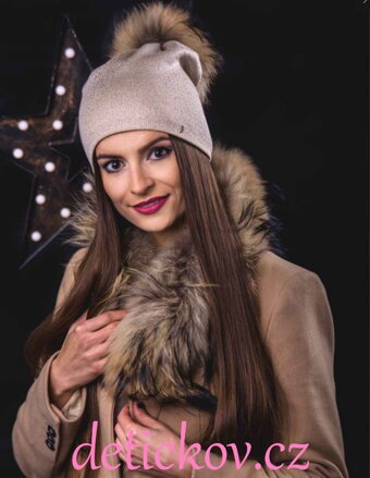 Luxusní dámská-dívčí zimní čepice s pravou kožešinou  béžová