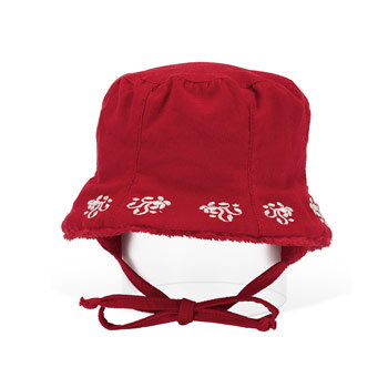 červený zimní klobouček